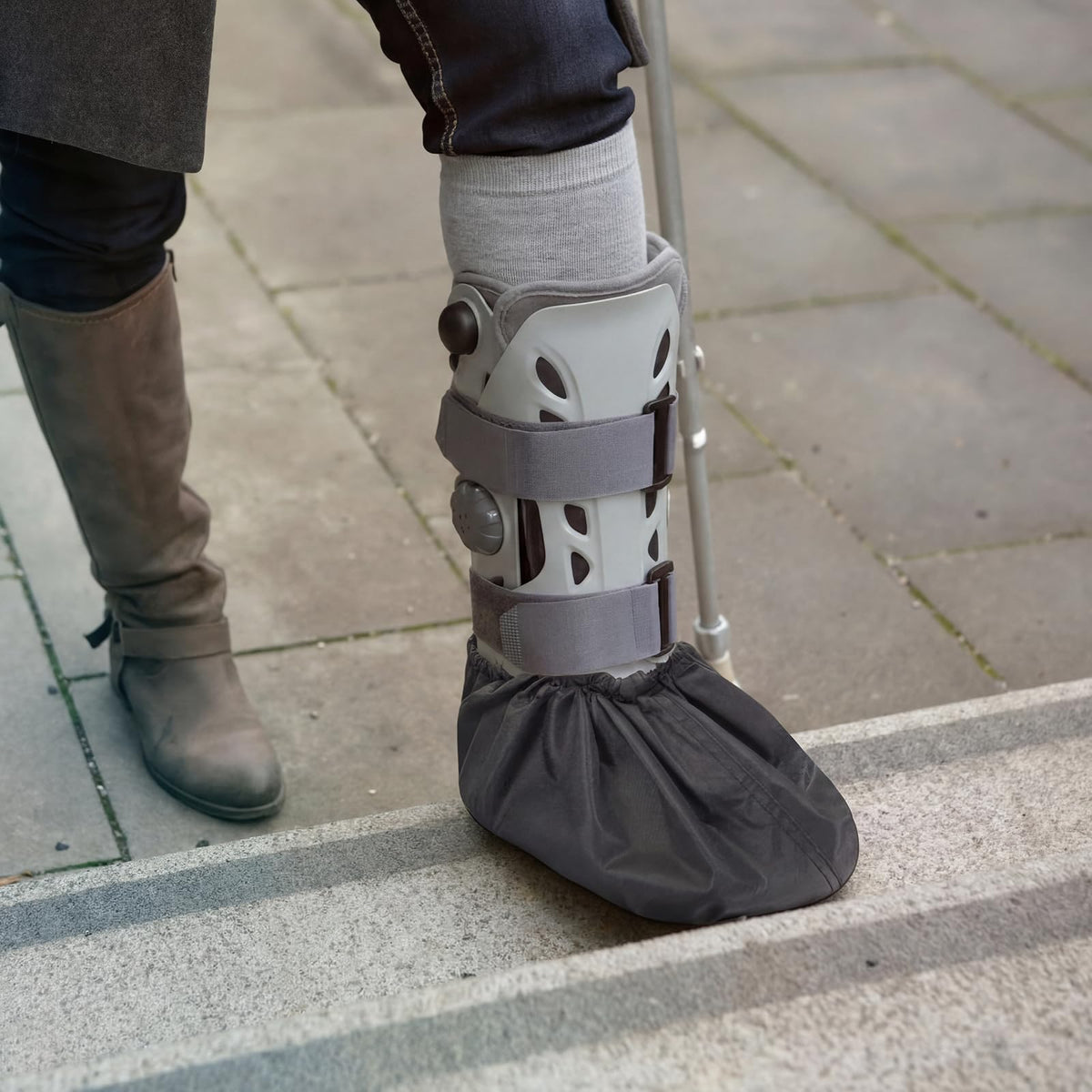 Light Gray Waterproof Non Slip Walking Boot Covers 2 Pairs L630
