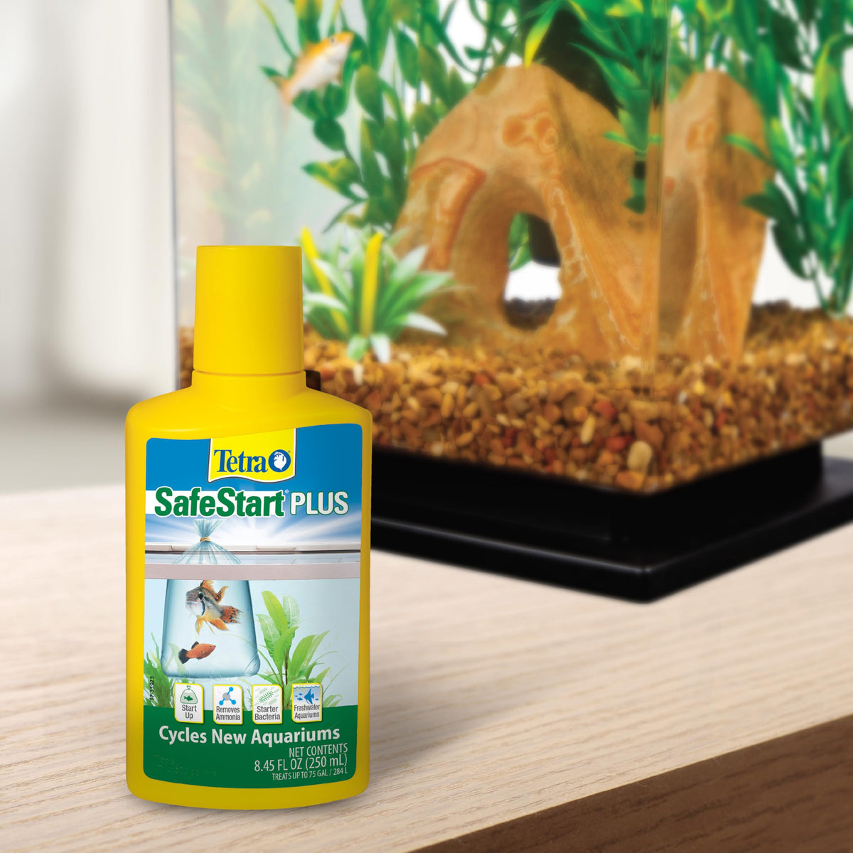 8.45 oz Freshwater Aquarium Treatment G15515